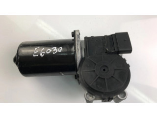 Моторчик дворников 981003W000    KIA Spectra