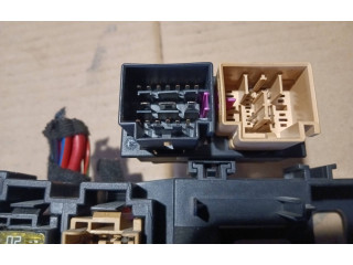 Блок предохранителей  4f0971845   Audi A6 S6 C6 4F    