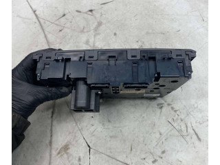 Блок управления климат-контролем 8682734, 04W05E01 Volvo XC90