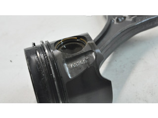 Поршень OM 642.861 6423882 Mercedes-Benz S C217