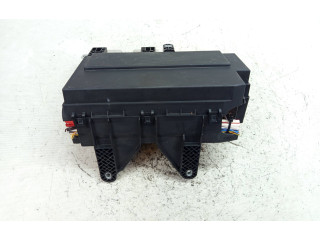 Ящик предохранителей (комплект) GX73-14A067-DB Jaguar XE