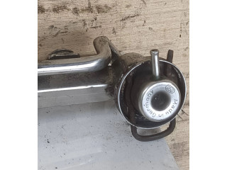 Топливная рампа 06A133681B   Audi TT Mk1  