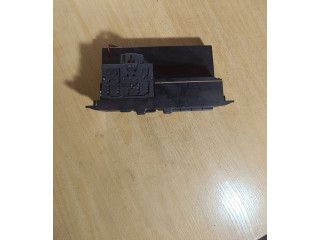 Блок управления климат-контролем 4GA5R Mazda 626