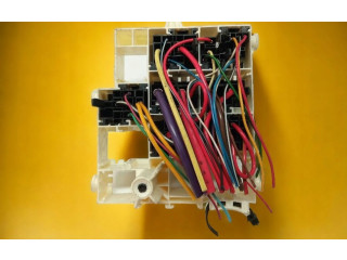 Блок предохранителей 4230082 Saab 9-5