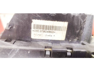 Pojistková skříňka Audi TT TTS Mk2 2009