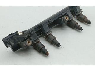 Топливная рампа 7700114546   Renault Clio II  