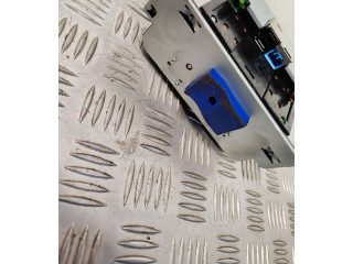 Дисплей 31282523 Volvo V70