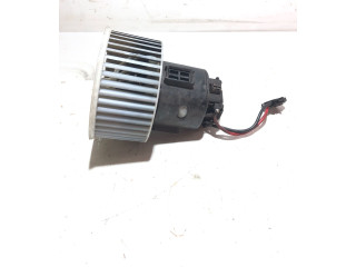 Вентилятор печки    1J0972752   Audi Q5 SQ5