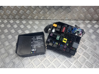 Блок предохранителей Mitsubishi Outlander