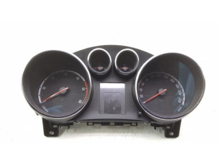 Панель приборов 13346184   Opel Meriva B       