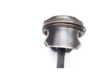 Píst M270.910 Mercedes-Benz GLA W156 M270.910