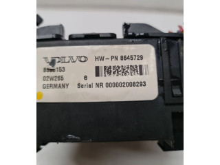 Блок предохранителей HWPN8645729, 000002008293   Volvo V70    