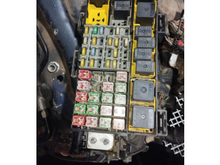 Блок предохранителей 56048661AF Jeep Grand Cherokee (WK)