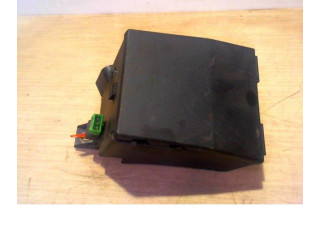 Блок предохранителей     Peugeot 306    