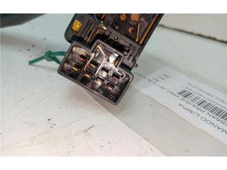 Переключатель дворников 0090086 Nissan Prairie