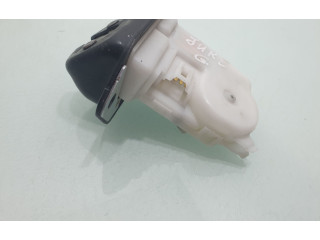 Zámek zadních dveří Nissan Juke I F15 2011