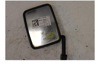 Zpětné zrcátko Mitsubishi Pajero 1987