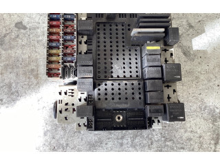 Блок предохранителей 30679527, 04W051   Volvo XC90    