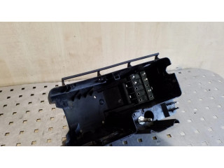 Pojistková skříňka 30797010 Volvo XC70 2007