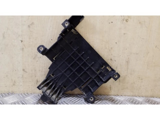 Другая деталь отсека двигателя