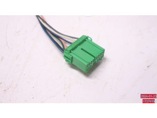 Зеркало электрическое        Volvo V70  2005 - 2008 года   