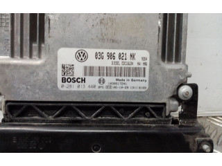 Řídící jednotka 03G906021NK Volkswagen Passat Alltrack 2021