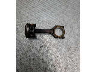  Поршень с шатуном    Audi A3 S3 8P  