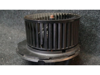 Центральная воздушная решётка    1K2819015C   Skoda Yeti (5L)