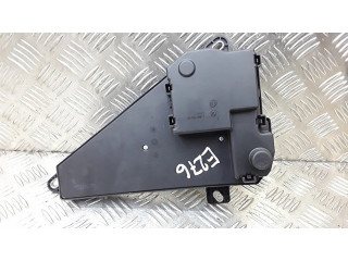   Pojistková skříňka 690661805   BMW M5 2006