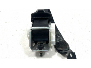 Задний ремень безопасности