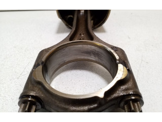  Поршень с шатуном  82L175  Volvo XC60  