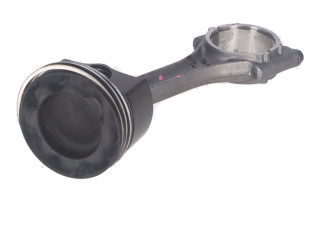 Поршень Шатун  05L105401K  Volkswagen PASSAT B8  