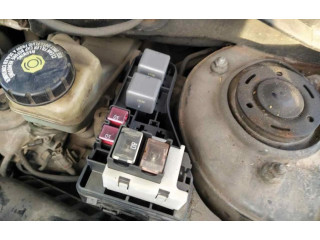 Pojistková skříňka Toyota Corolla E120 E130