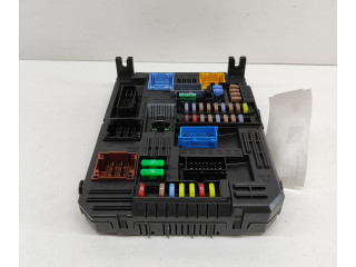 Блок предохранителей 9819851480   Peugeot 5008 II    