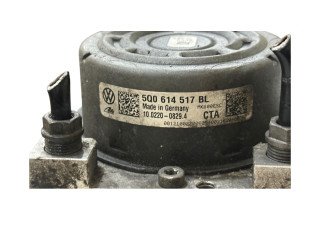 Блок АБС 5Q0614517BL, 10022008294 Volkswagen e-Golf 2014 - года