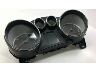 Přístrojová deska Opel Astra J 2010 13442454, F2006