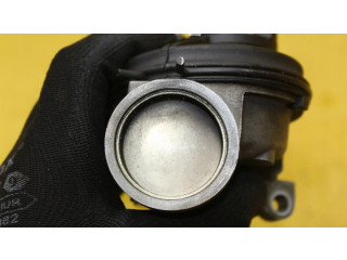 Čerpadlo oleje 057115253C Audi A8 S8 D3 4E