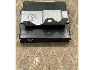 Блок управления редуктора коробки передач (раздатки) 8963042010, 0795009191   Toyota RAV 4 (XA30)