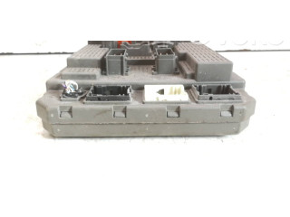 Блок предохранителей 9651938180   Citroen C8    