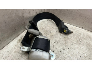 Задний ремень безопасности