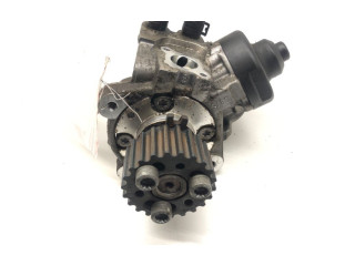 Топливный насос 03L130755D Skoda Superb B6 (3T)