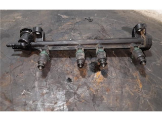 Vstřikovací lišta 06A133317A   Volkswagen New Beetle     