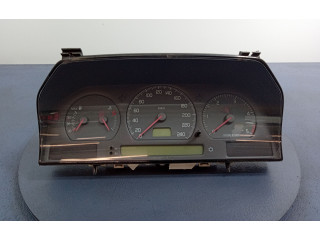 Панель приборов 9472523, 9472523   Volvo S70  V70  V70 XC       