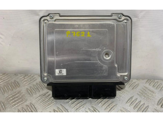 Řídící jednotka 03G906021AQ Volkswagen Caddy