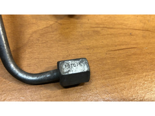 Трубка (трубки) для подачи топлива в жиклеры