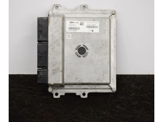 Блок управления двигателя    Dacia Sandero