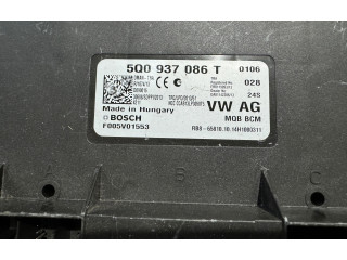 Блок комфорта 5Q0937086T, F005V01553 Skoda Octavia Mk3 (5E)