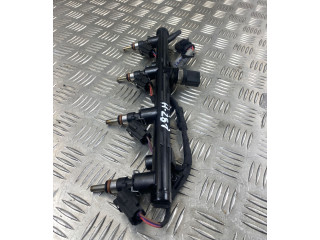 Топливная рампа 06K133681C Audi A5 8T 8F