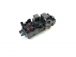 Блок предохранителей MR409898 Mitsubishi Montero