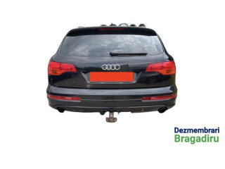 Přístrojová deska  Audi Q7 4L 2008   